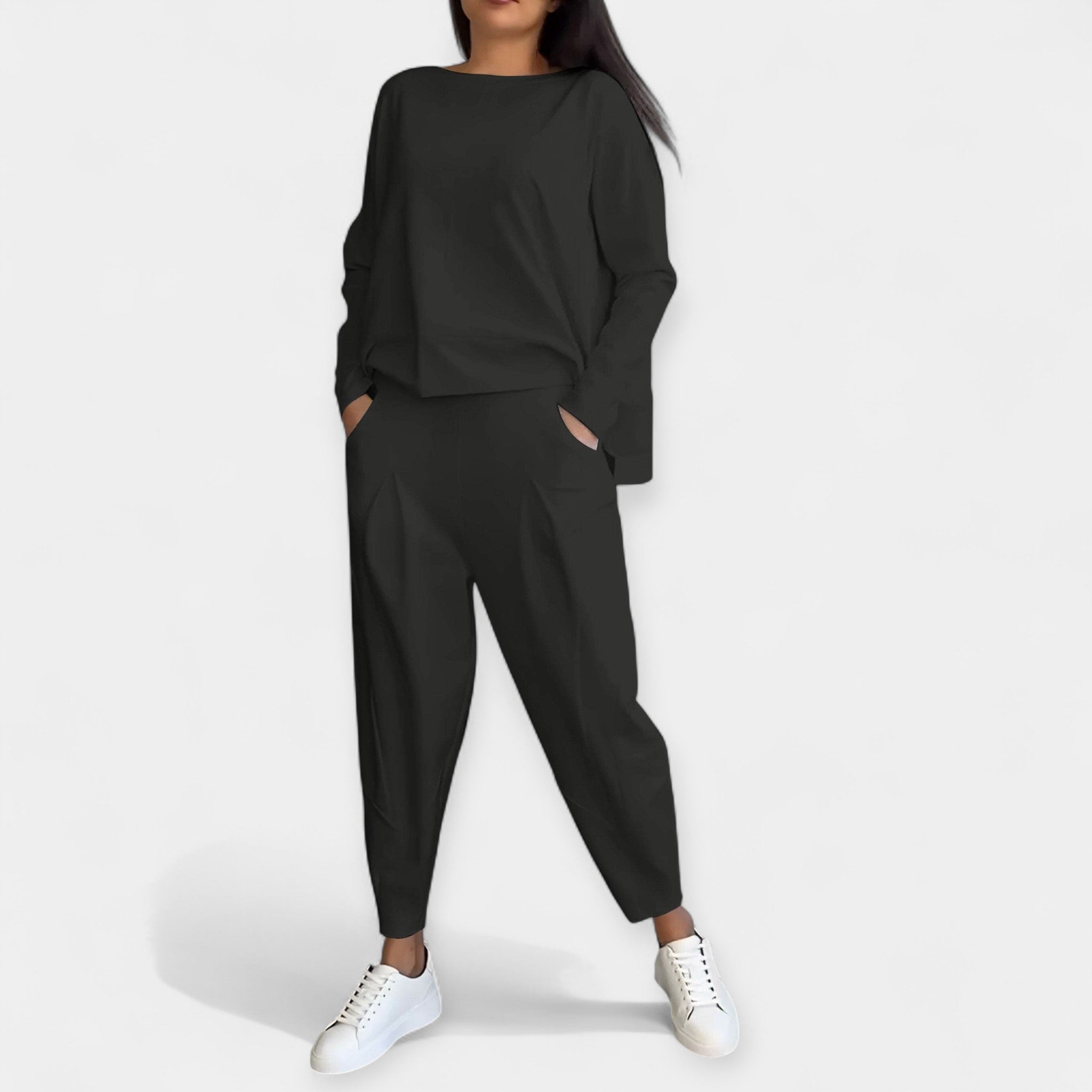 Sára - Dámský minimalistický volnočasový komplet